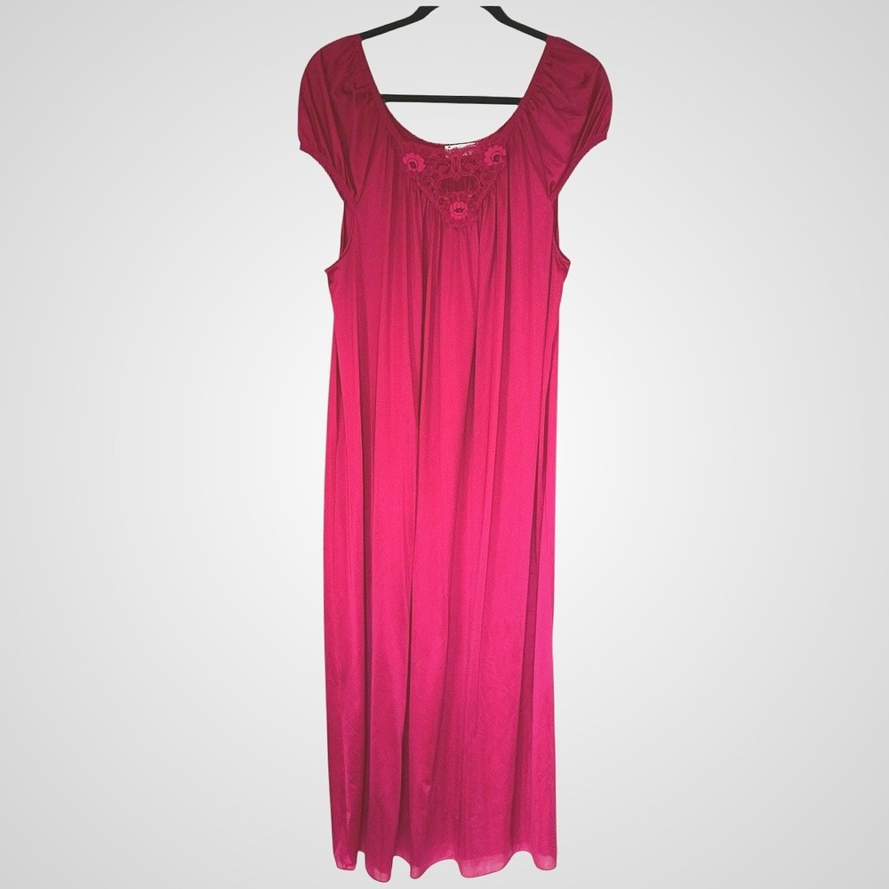 Vtg Lorraine Vintage Magenta Pink Nightgown Lace Applique Maxi Gown Short Sleeve